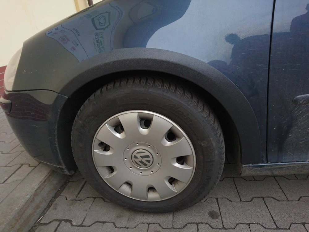 Plastové lemy blatníku VW Golf V 2003-2008 kombi