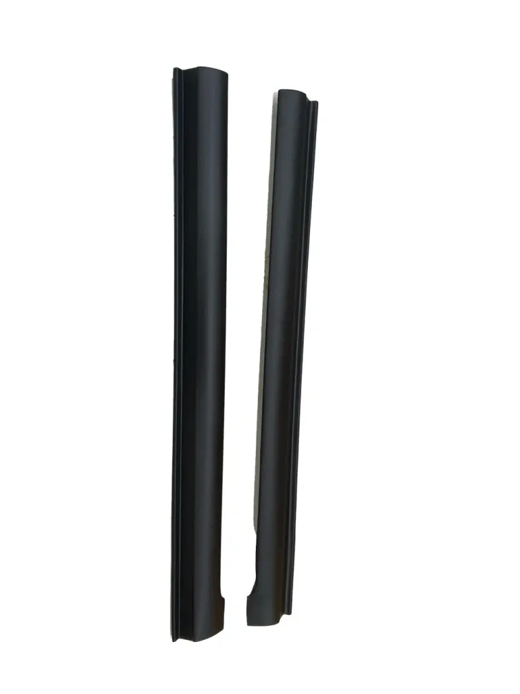 Plastové Lemy blatníku + Prahy VW Golf IV 5dveř / kombi - Jemný desen