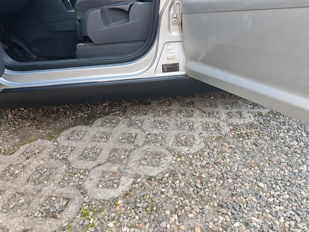 Plastové prahy VW Touran 2003-2015