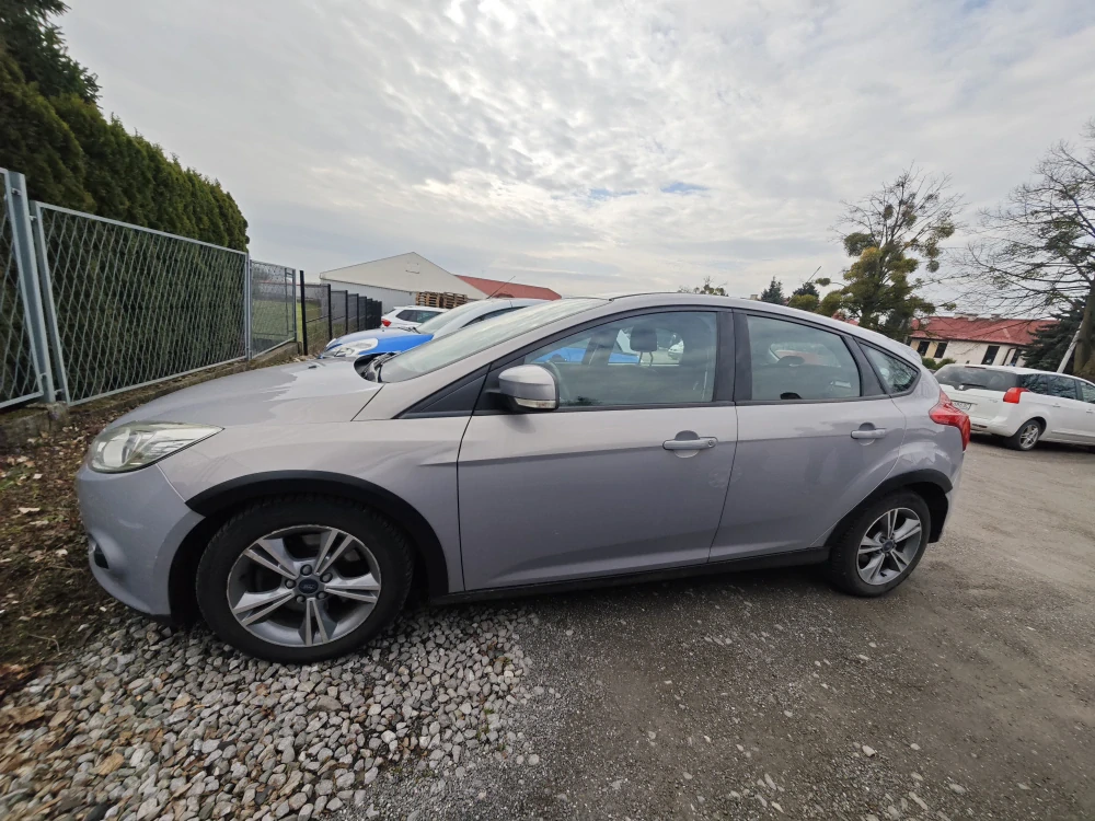 Plastové lemy blatníku Ford Focus MK3 2010-2019