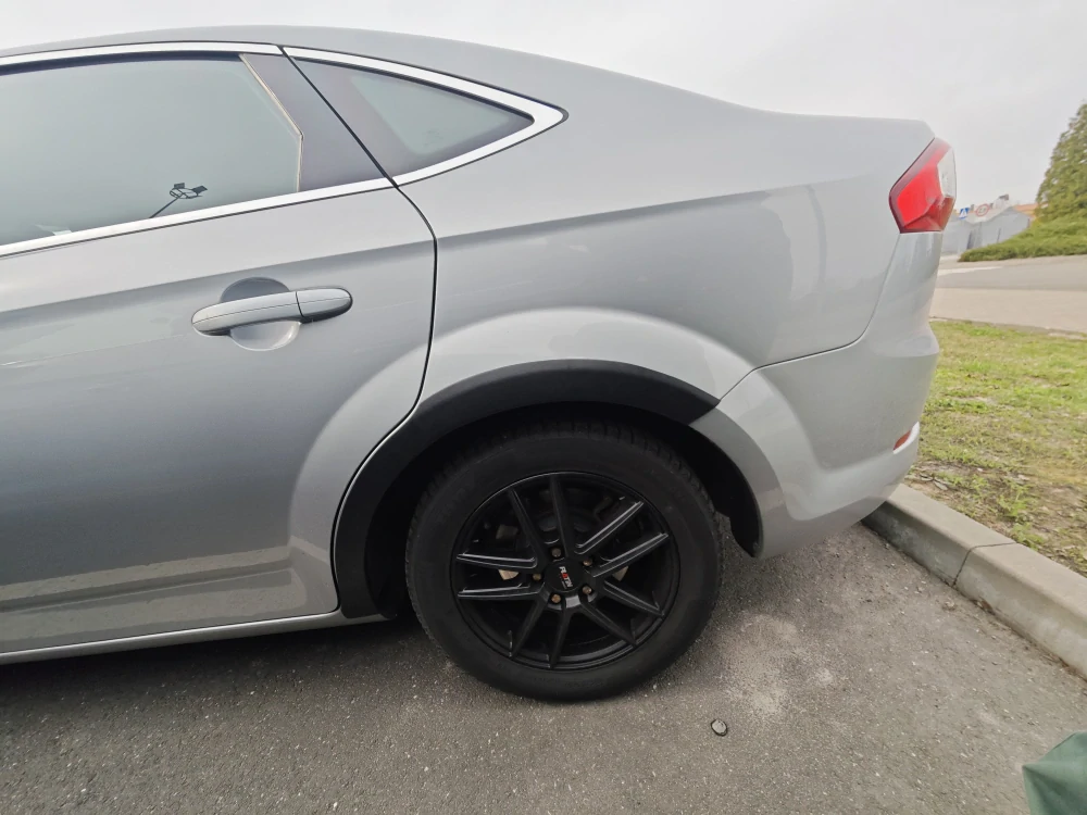 Lemy blatníku Ford Mondeo MK4 2007-2014