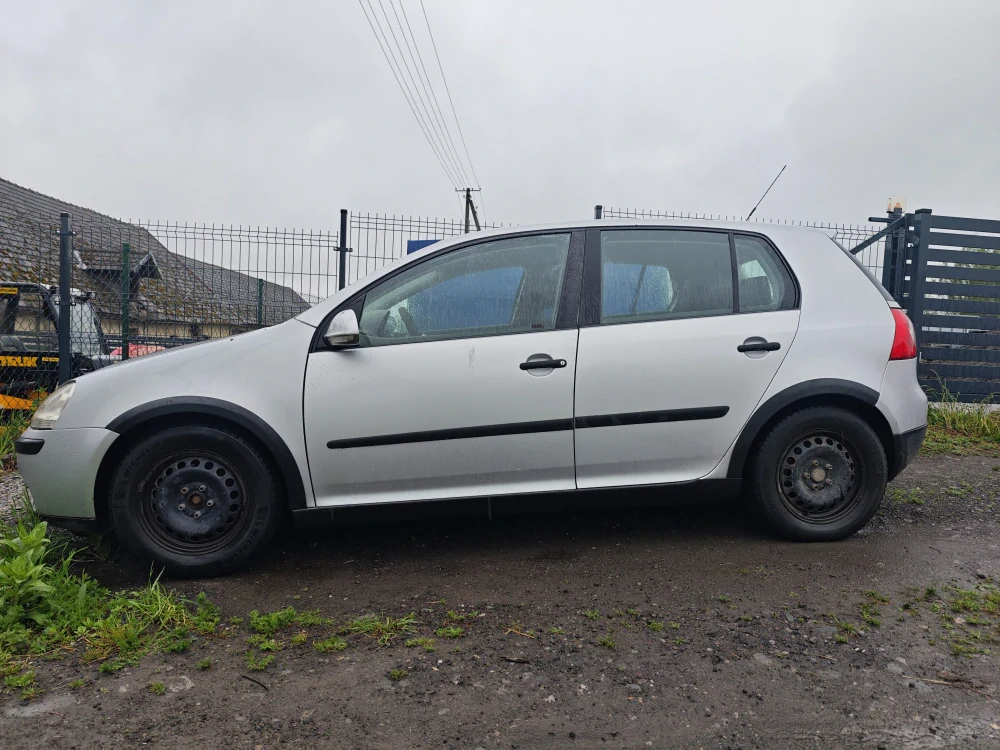 Plastové prahy VW Golf V, VI 5dv / kombi 2003-2016
