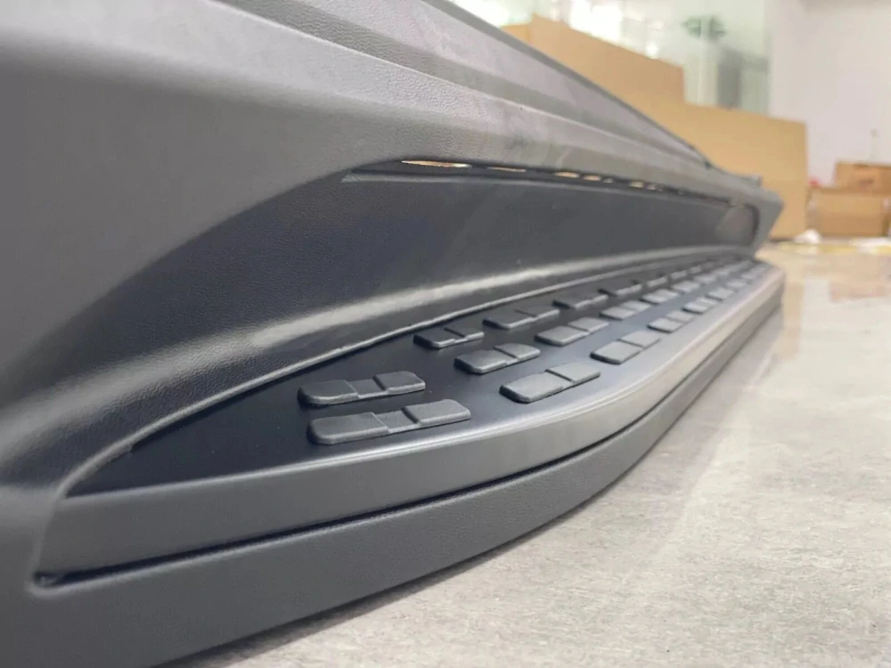 Boční nášlapy - prahy Mercedes GLE W167 2019 - Černá